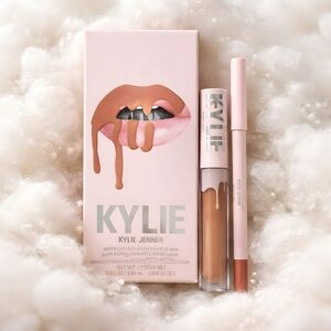 Kylie Cosmetics Lip Liner & Matte Liquid Lipstick Set - Nude Peach Pink